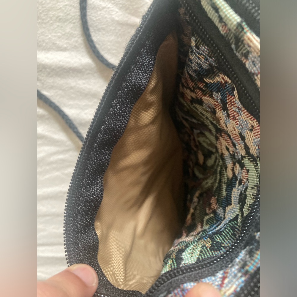 Vintage Floral Tapestry Purse - Picture 3 of 12